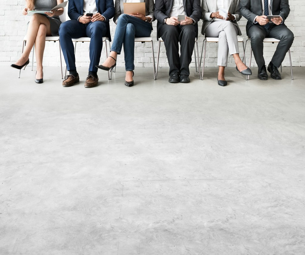 Darba tirgū valda haoss kaut bezdarbs sasniedzis zemākos&nbsp;līmeņus